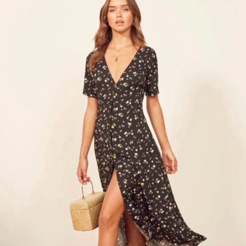 Reformation black floral maxi short sleeve button dress size 4
